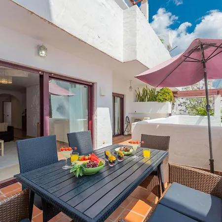 Tranquil 2 Bdrm Peaceful W/ 2 Pools Lägenhet Marbella