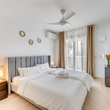 Tranquil 2 Bdrm Peaceful W/ 2 Pools Lägenhet *