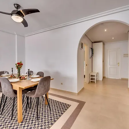 Tranquil 2 Bdrm Peaceful W/ 2 Pools Apartment