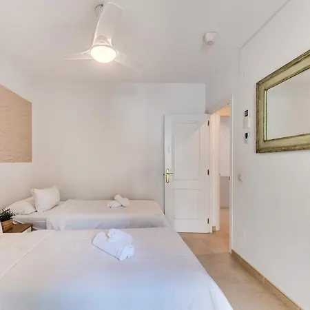 Apartment Tranquil 2 Bdrm Peaceful W/ 2 Pools Marbella