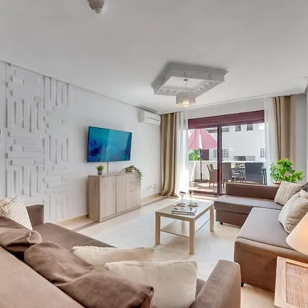 شقة Tranquil 2 Bdrm Peaceful W/ 2 Pools ماربيا